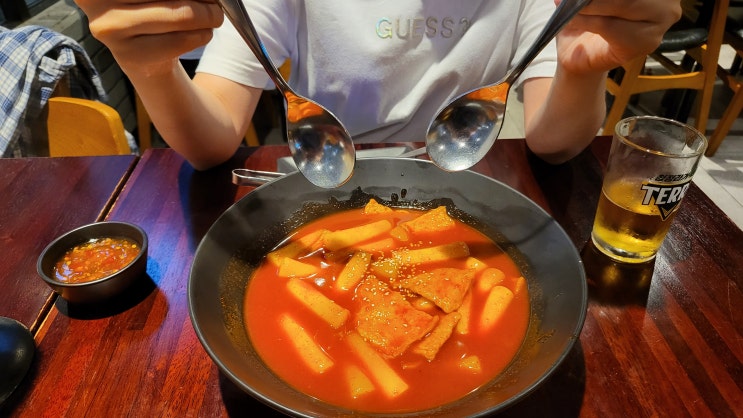 교촌치킨 신용산역점 주문 메뉴와 식사 기록 관련 이미지 24