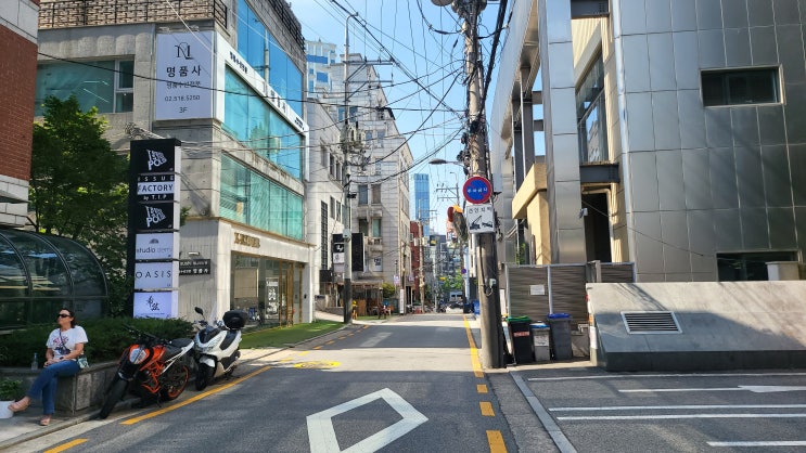 청담동 브런치 오아시스 청담점 매장 외관·주변·내부 공간 관련 이미지 06